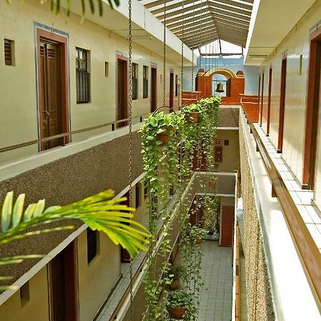 Hotel Janeiro Guadalajara Ngoại thất bức ảnh