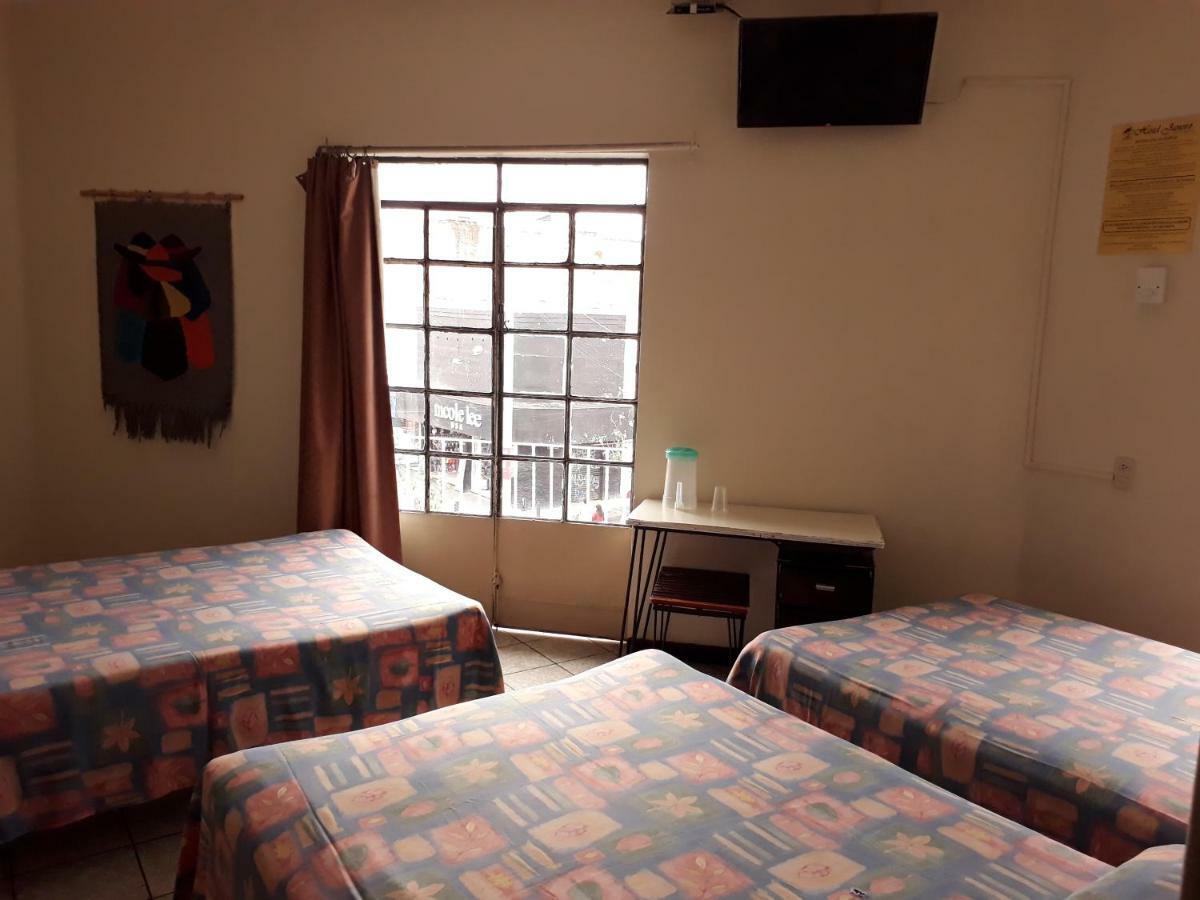 Hotel Janeiro Guadalajara Ngoại thất bức ảnh