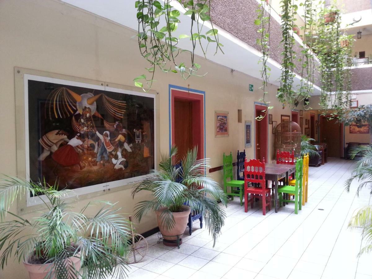 Hotel Janeiro Guadalajara Ngoại thất bức ảnh