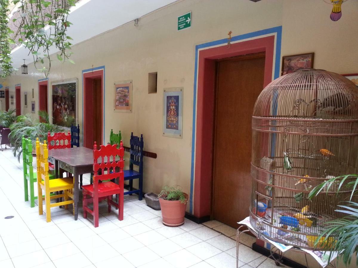 Hotel Janeiro Guadalajara Ngoại thất bức ảnh